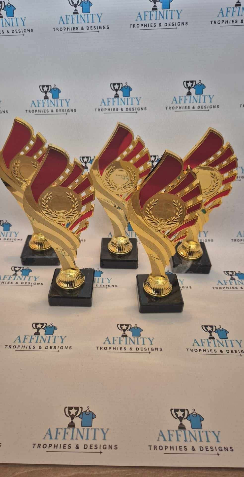 10x Red/Gold Trophies